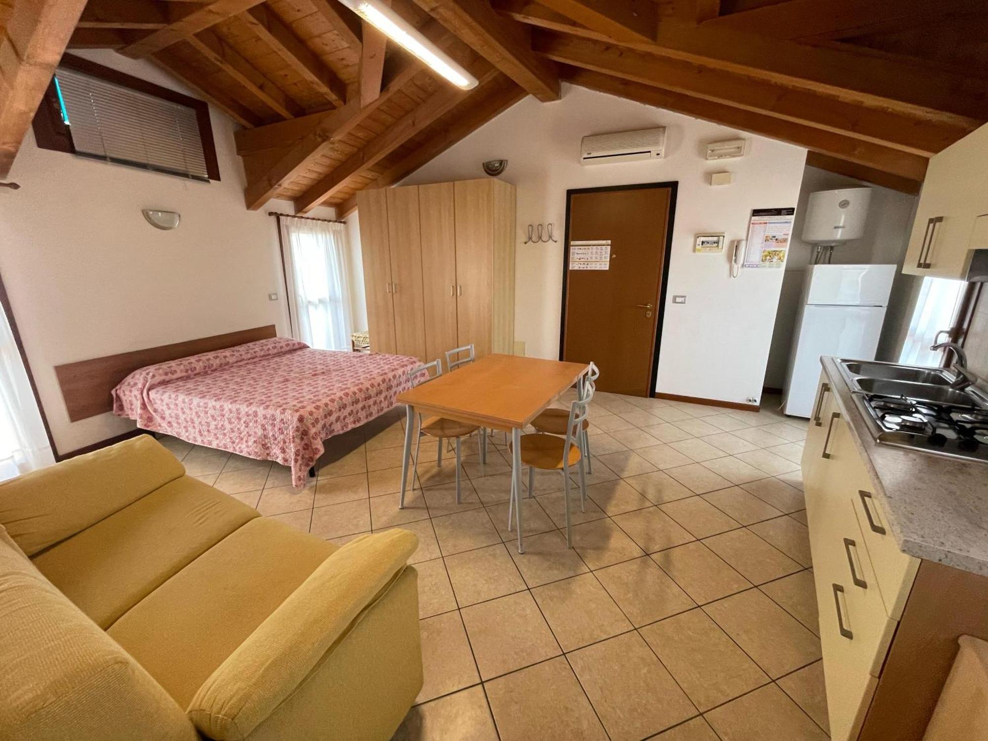 קאורלה Residence Mediterraneo - Agenzia Cocal מראה חיצוני תמונה
