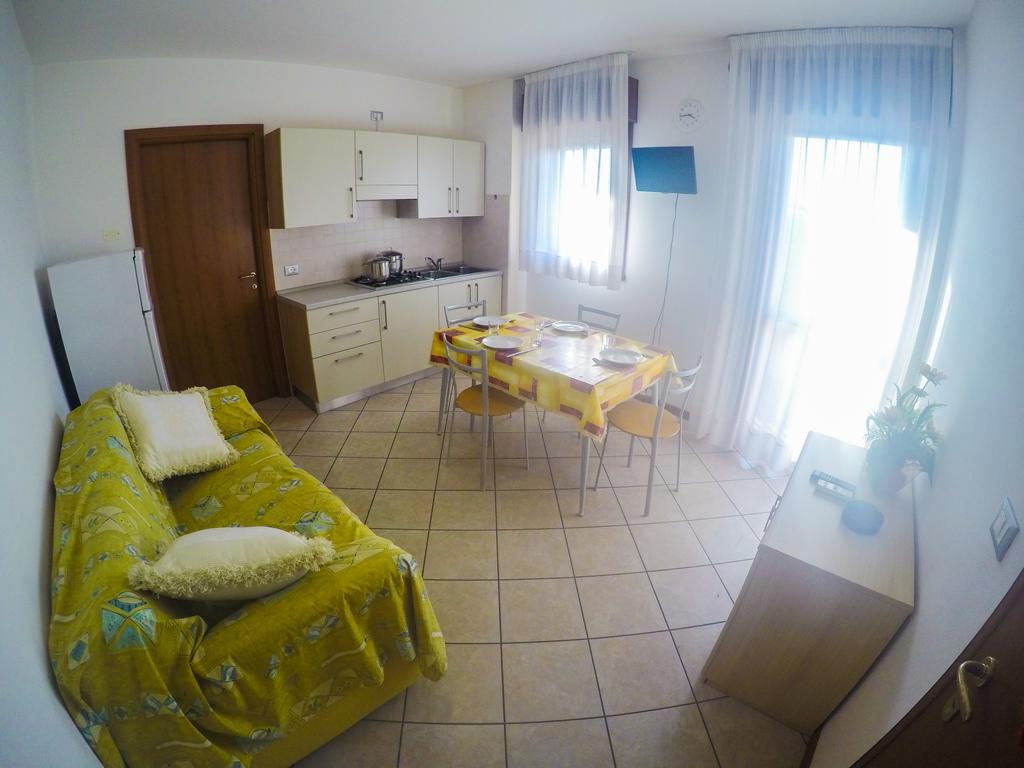 קאורלה Residence Mediterraneo - Agenzia Cocal חדר תמונה